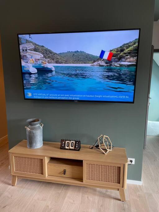 Ferienwohnung Loft Neuf Avec Bain Jacuzzi Et Terrasse Colmar Exterior foto