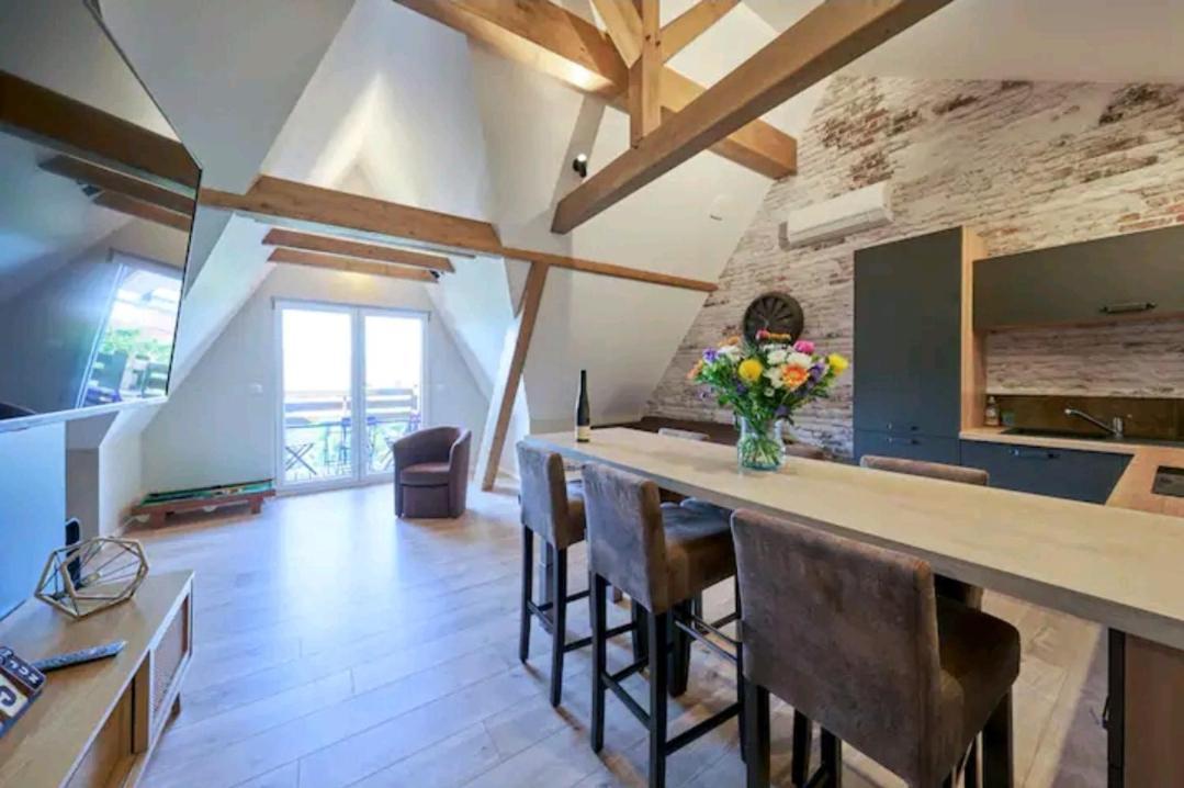 Ferienwohnung Loft Neuf Avec Bain Jacuzzi Et Terrasse Colmar Exterior foto